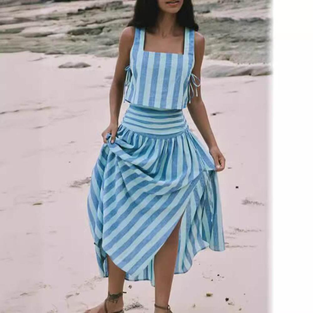 Stylish blue striped women's tank and skirt set 