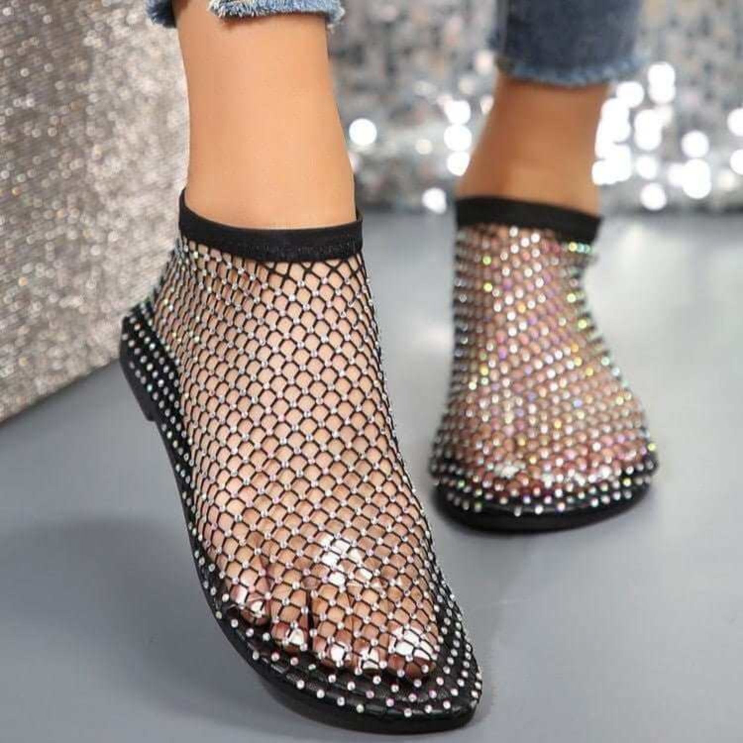 Rhinestone flat sandals with breathable mesh upper and round toe