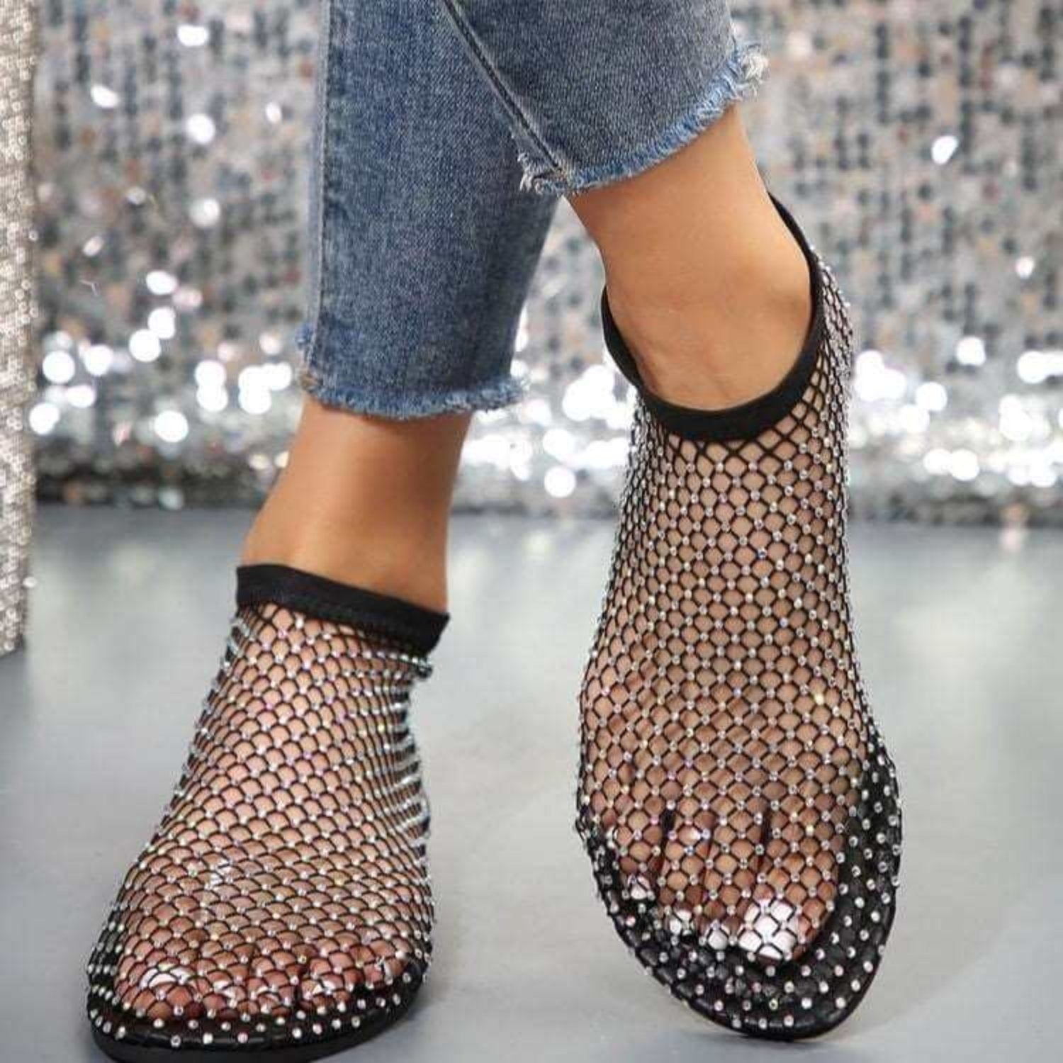 Elegant rhinestone-embellished sandals with breathable high-top mesh