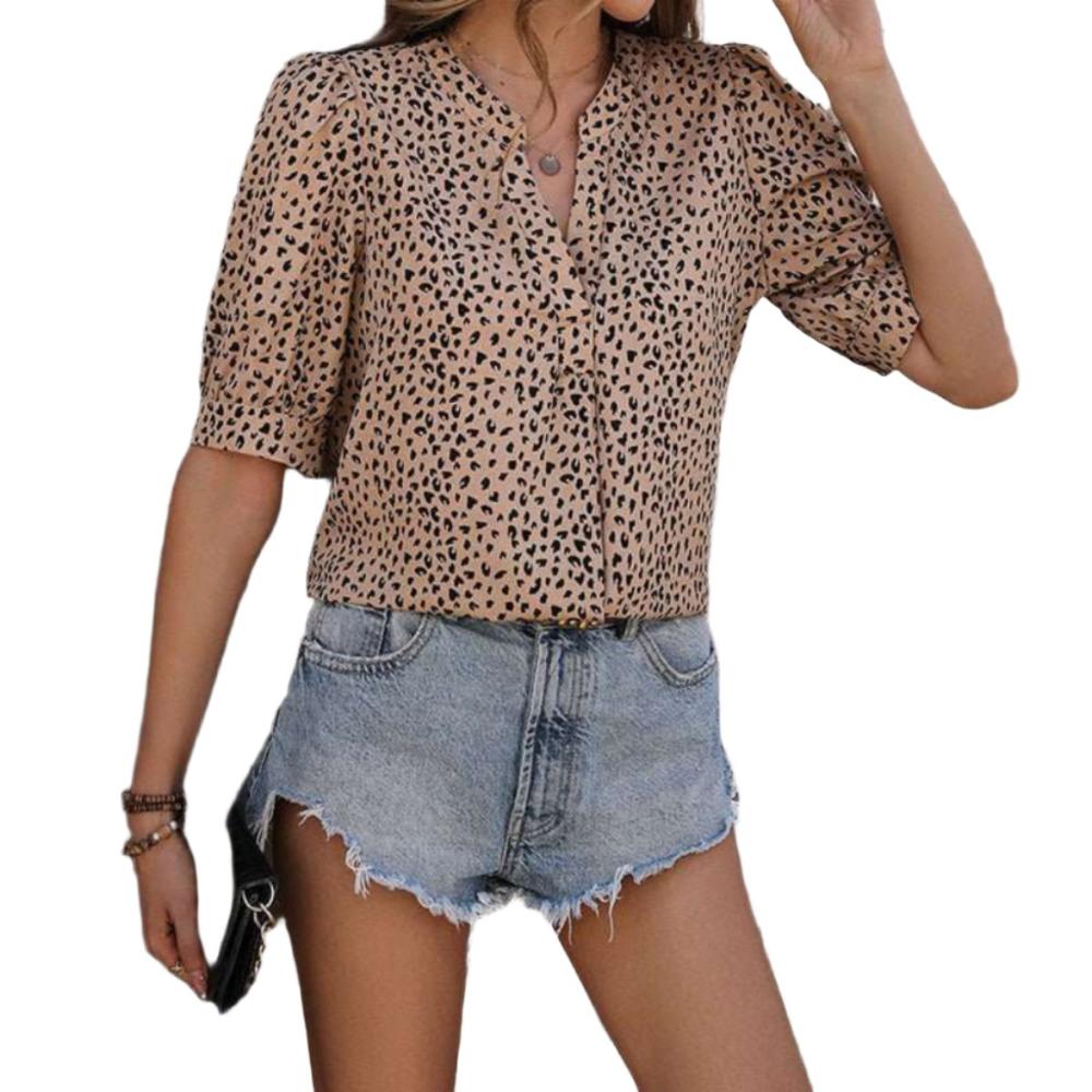 Comfortable short sleeve leopard print shirt
