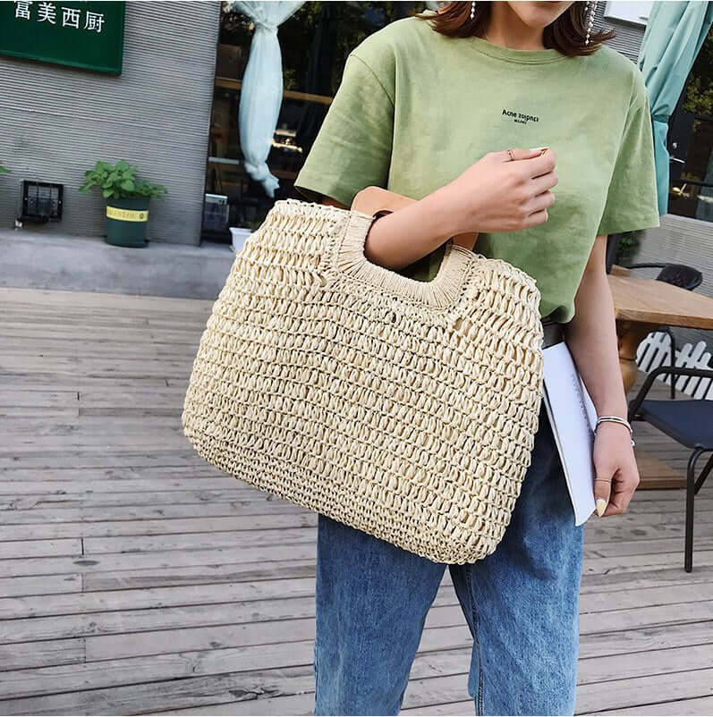 Jute bag for the beach Staw bag for the beach