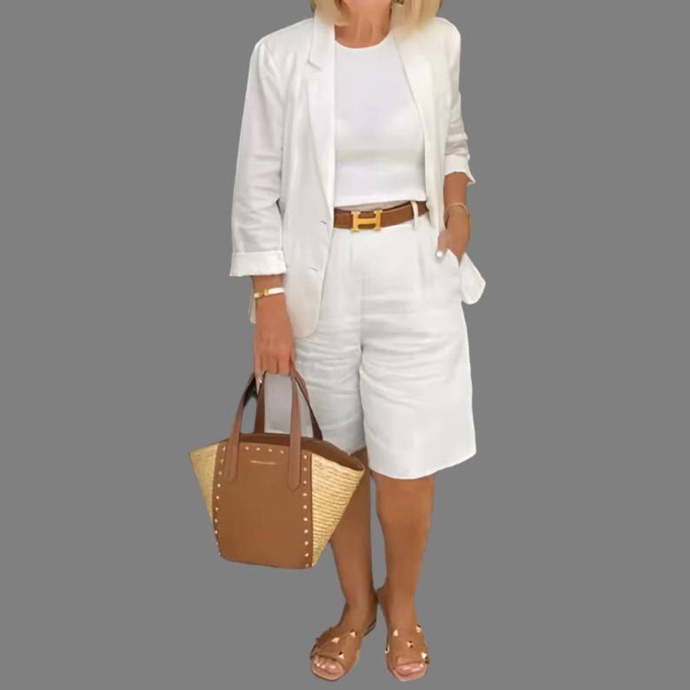 Two-piece set with cardigan and shorts in white